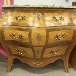 887 2202 CHEST OF DRAWERS